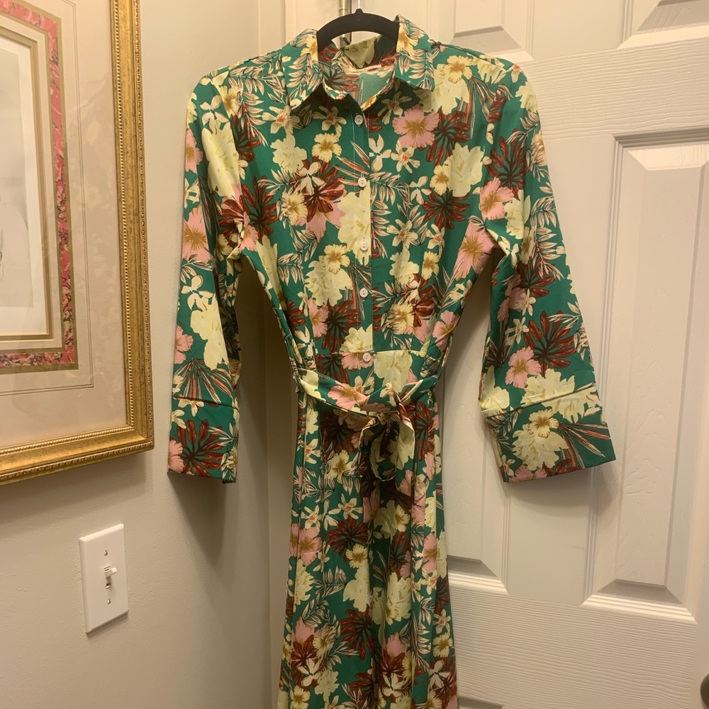 Gorgeous Sunday Up boutique dress size medium